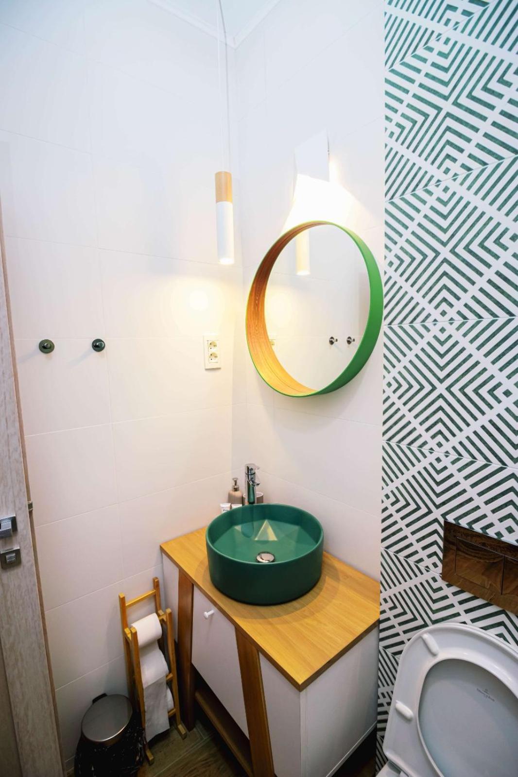 Conacul Olarilor Bed & Breakfast Baia de Fier Exterior photo